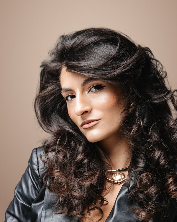 Doina Antoci, fondatoarea salonului Theodora Beauty Concept, hair stylist